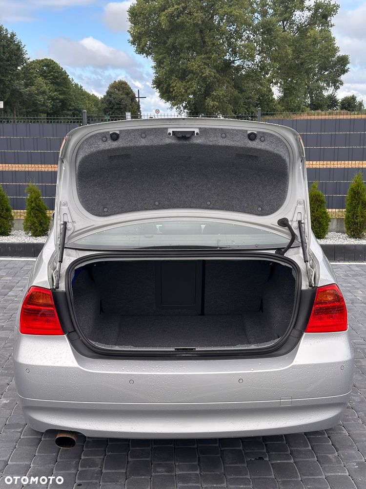 BMW Seria 3 - 15
