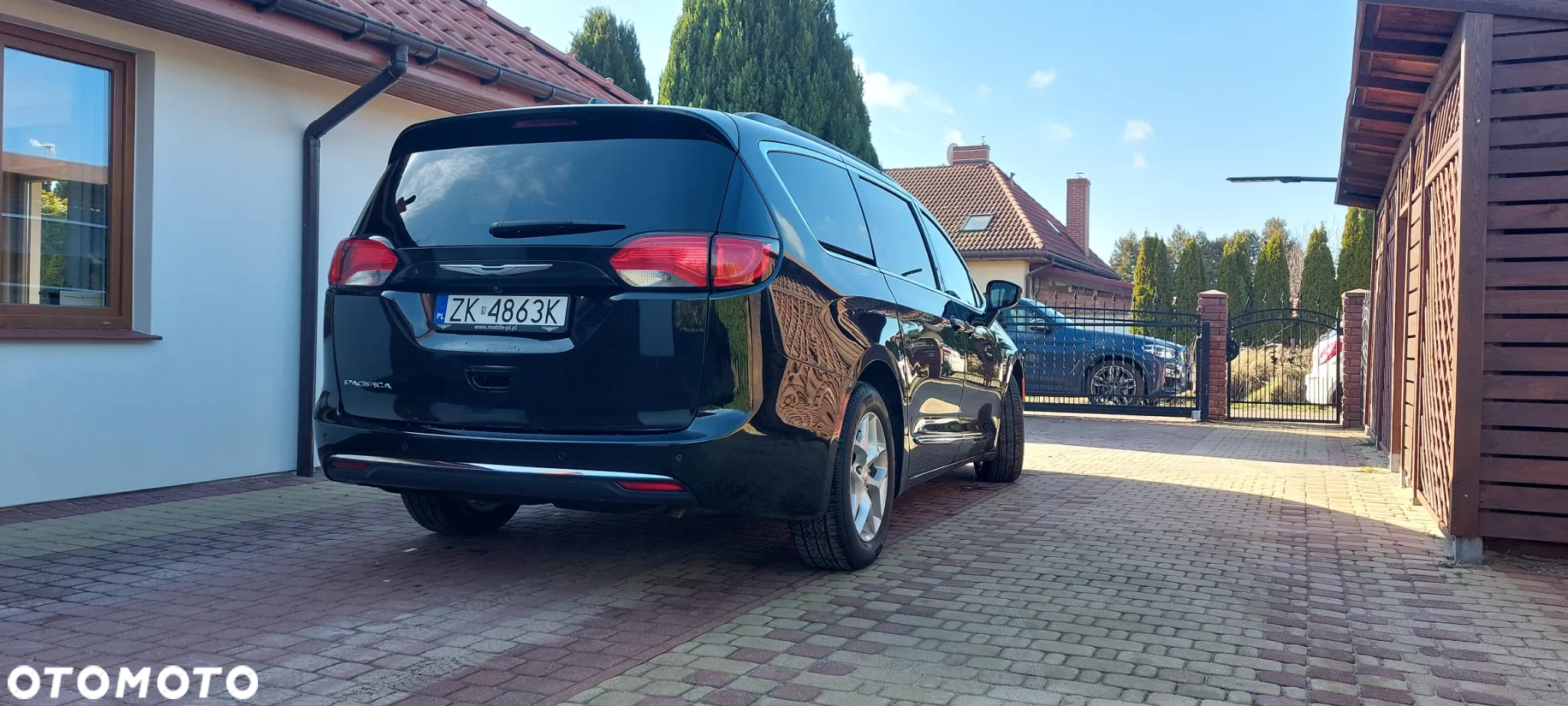 Chrysler Pacifica - 5