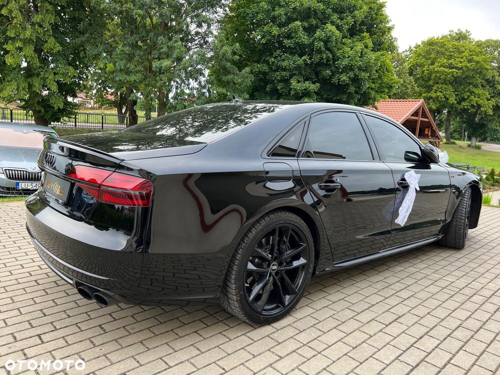 Audi S8 Plus - 3