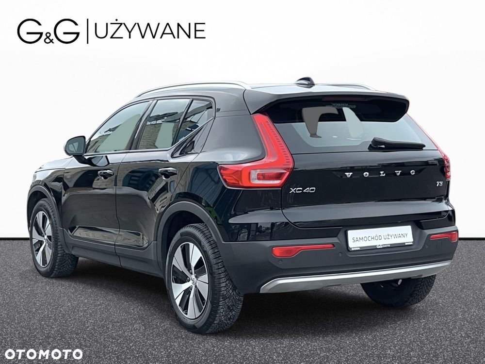 Volvo XC 40 T3 Momentum Pro - 4