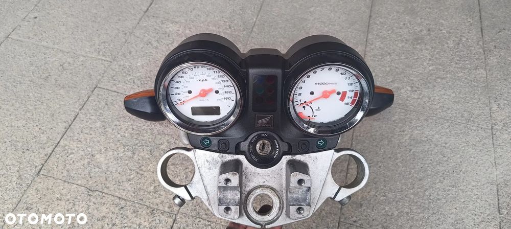 HONDA CB600 HORNET LICZNIK ZEGARY STELAŻ KIERUNKI STACYJKA PÓŁKA GÓRNA - 1