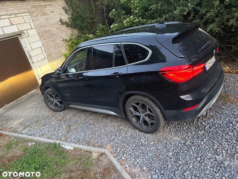BMW X1 xDrive25i Advantage - 17