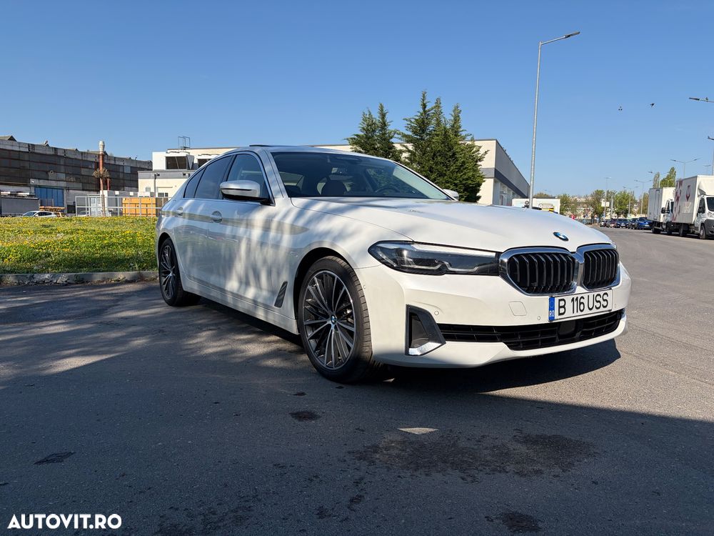 BMW Seria 5 530d xDrive AT MHEV - 13