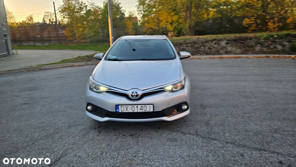 Toyota Auris 1.6 Comfort - 6