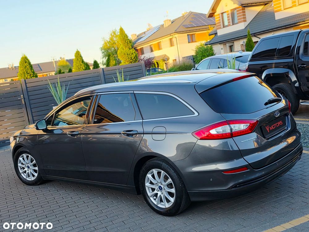 Ford Mondeo Turnier 1.6 TDCi ECOnetic Start-Stopp Titanium - 32