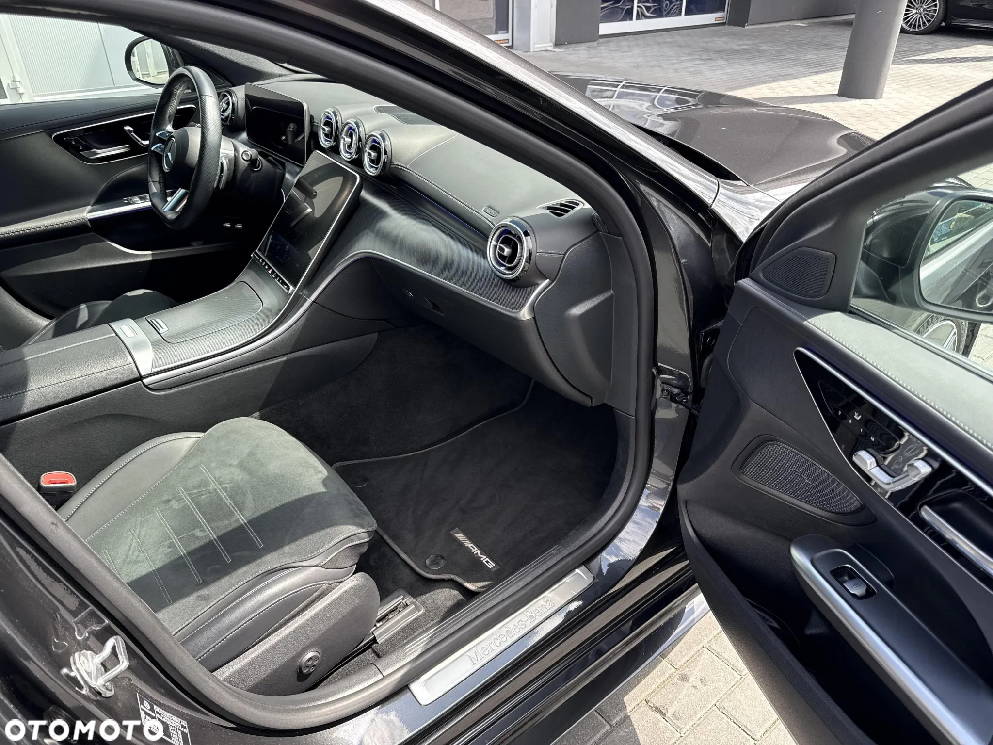 Mercedes-Benz Klasa C 300 e 9G-TRONIC AMG Line - 20