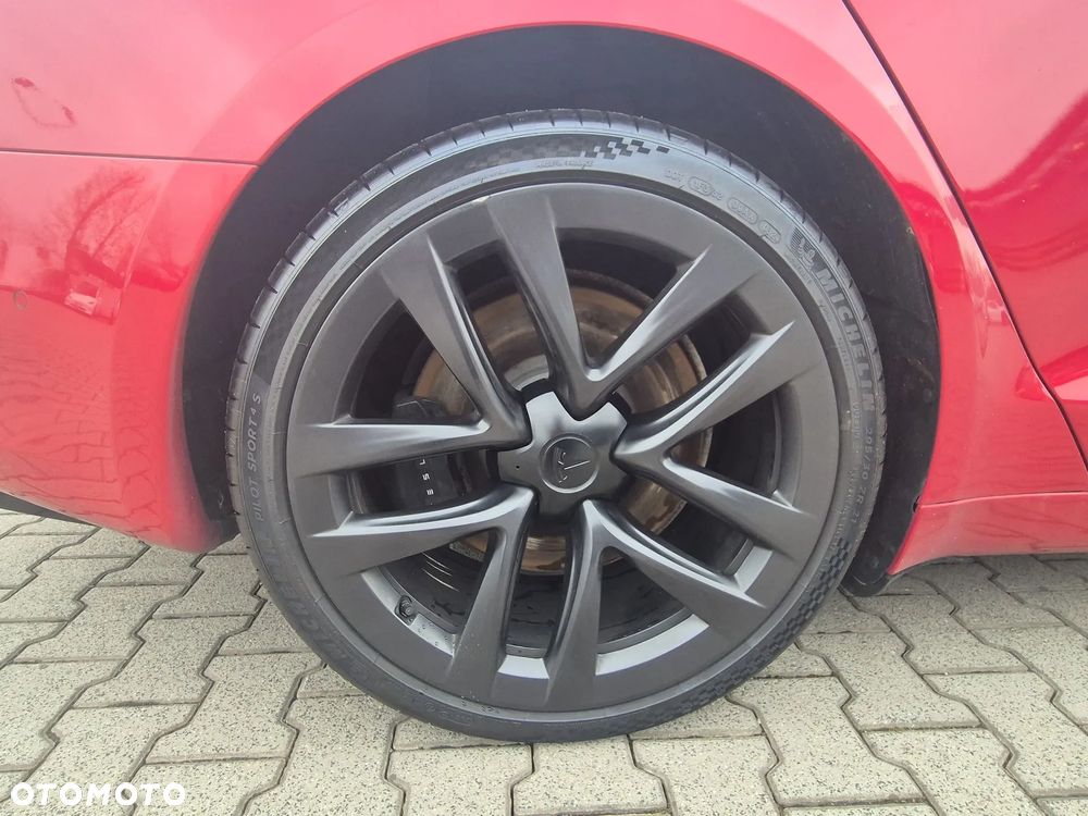 Tesla Model S Plaid - 10
