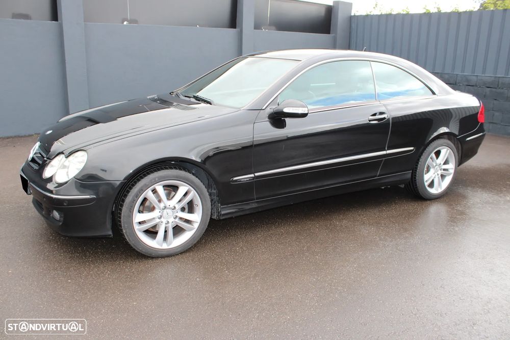Mercedes-Benz CLK 220 CDi Avantgarde Aut. - 4