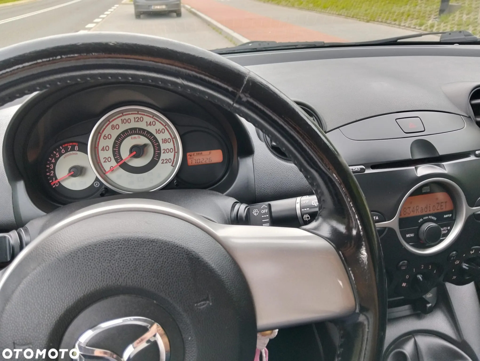 Mazda 2 - 14