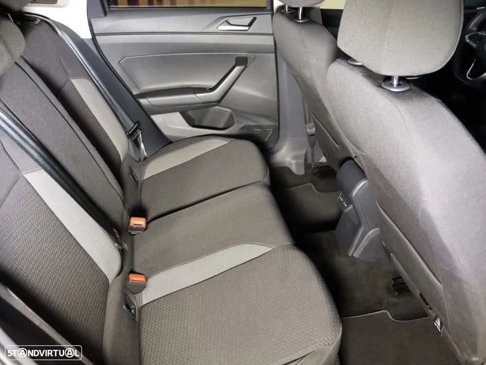 VW Taigo 1.0 TSI Urban DSG - 13