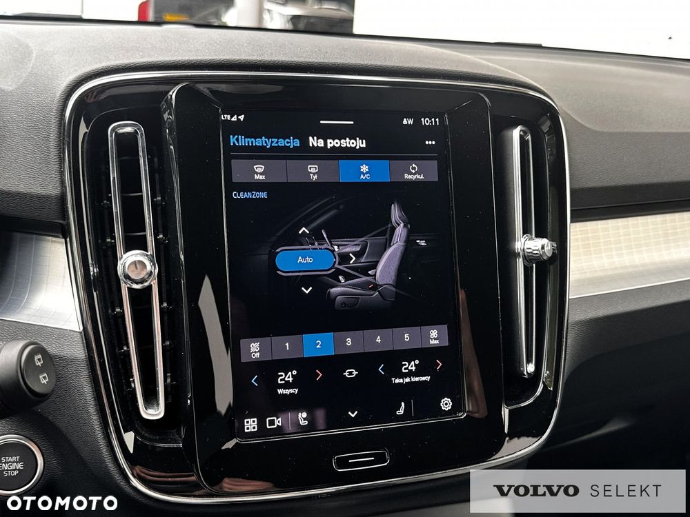 Volvo XC 40 - 32