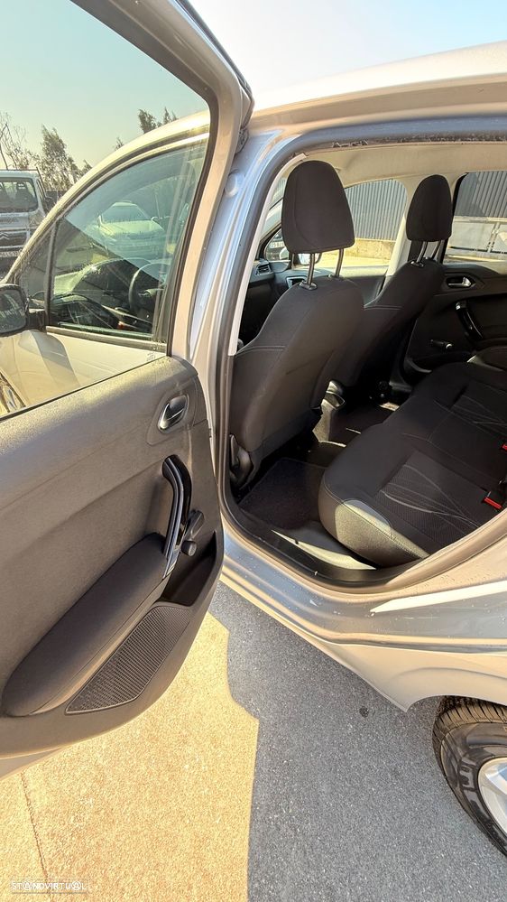 Peugeot 208 1.4 HDi Active - 9