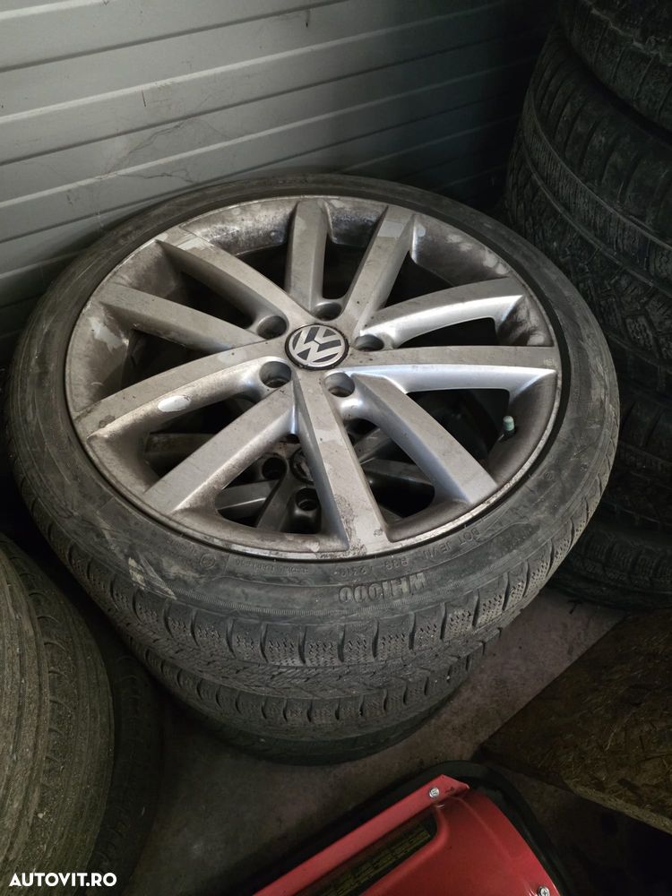 Volkswagen Golf - 5