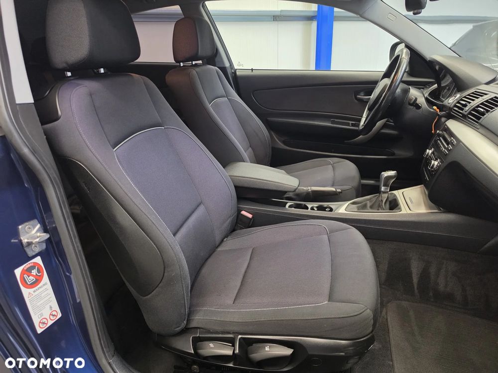 BMW Seria 1 118i - 28