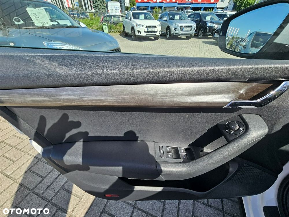 Skoda Octavia 2.0 TDI 4x4 DSG Scout - 37