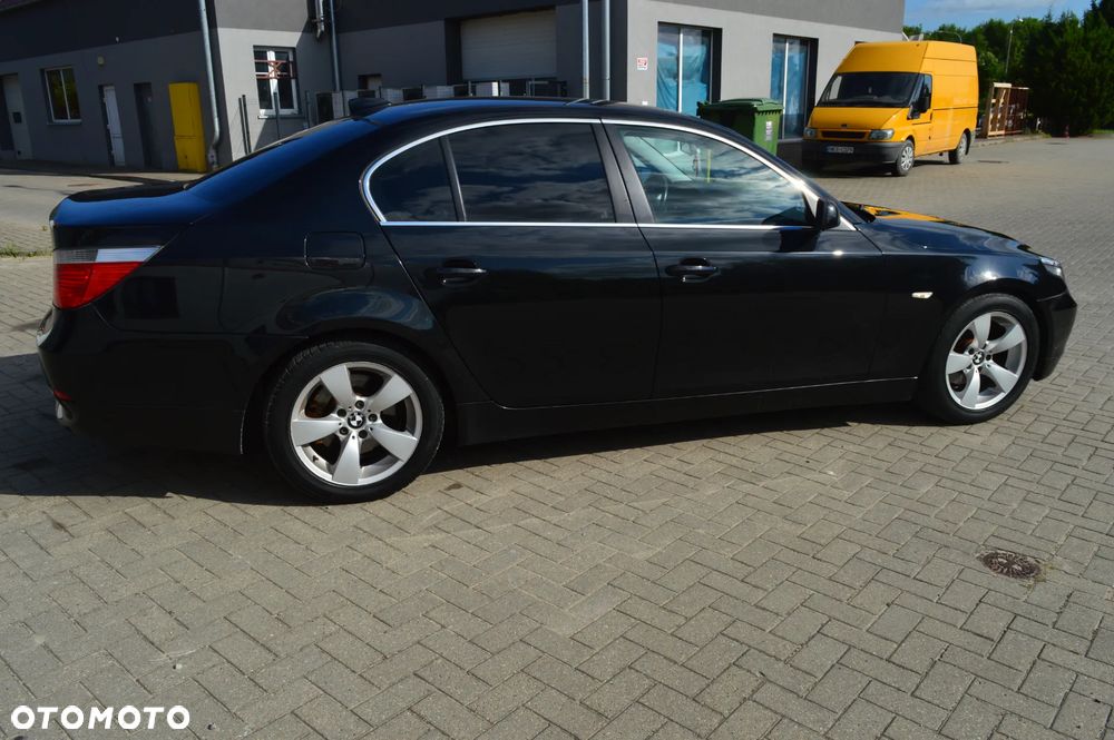 BMW Seria 5 525d - 6