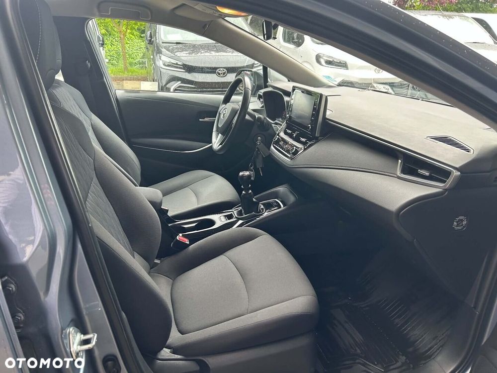 Toyota Corolla - 19