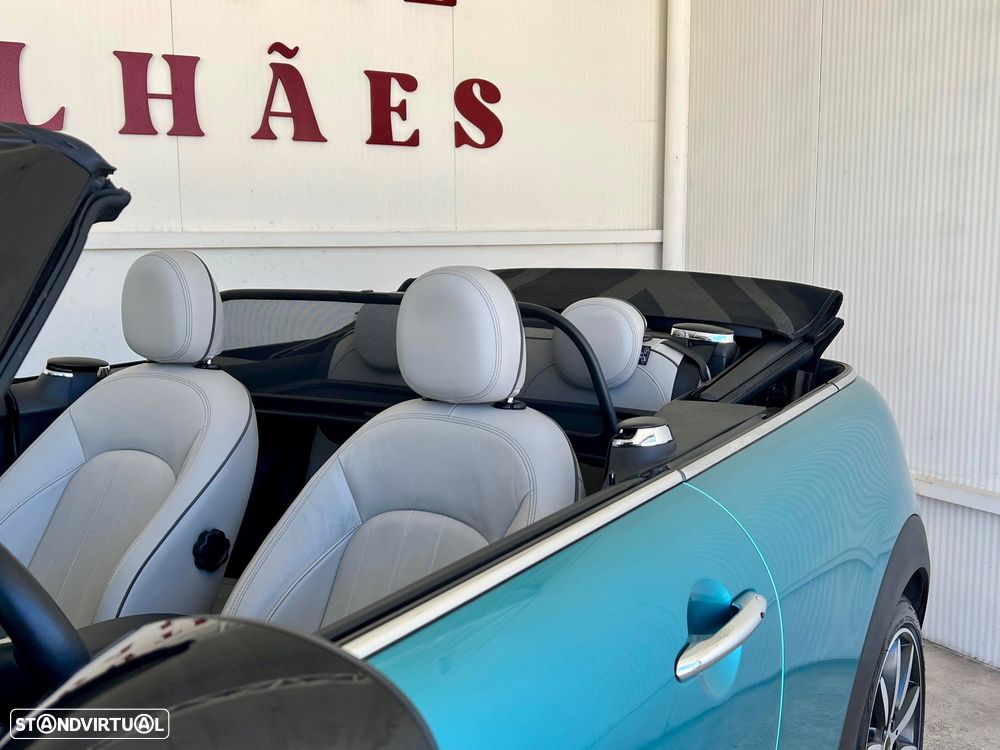 MINI Cabrio Cooper Auto. Yours - 12