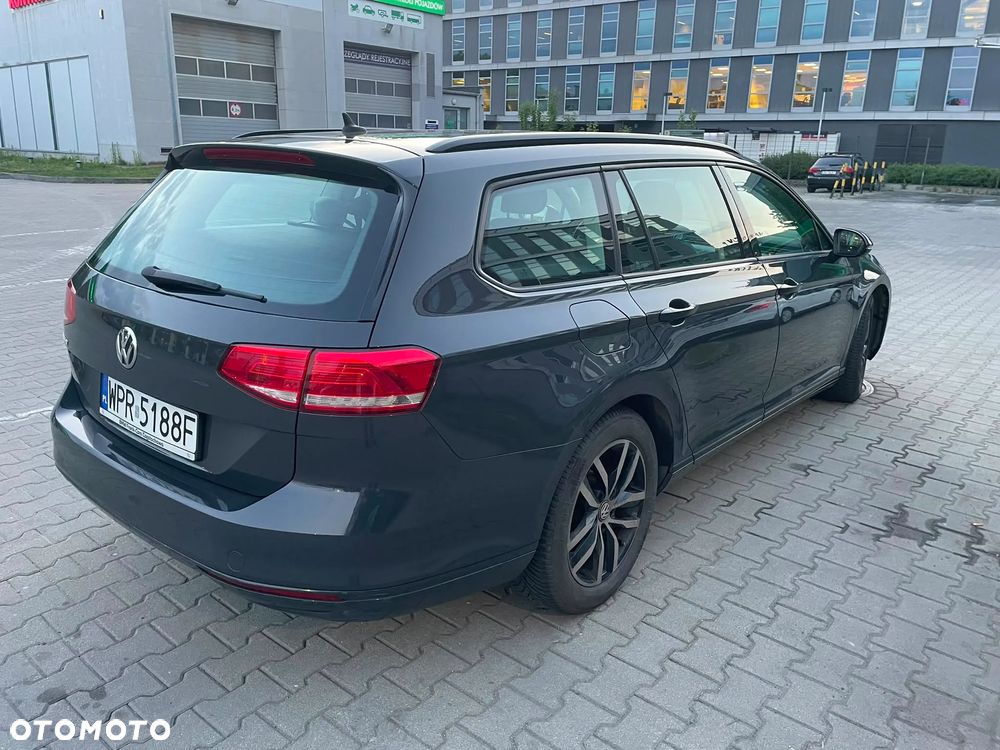 Volkswagen Passat 2.0 TDI BMT Trendline - 6