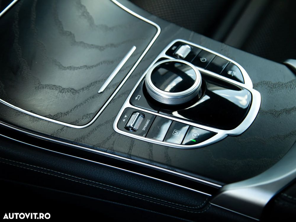 Mercedes-Benz GLC - 27