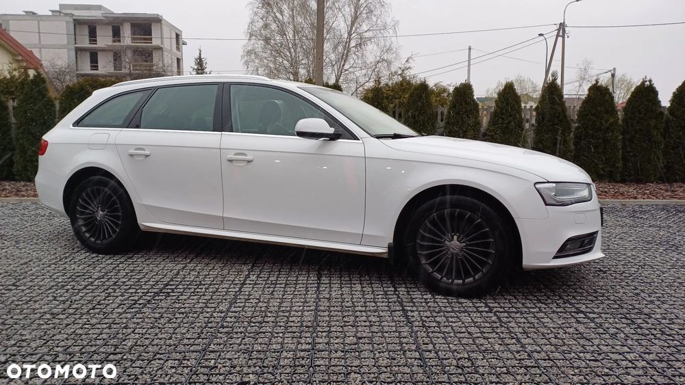 Audi A4 Avant 2.0 TDI Multitronic - 9