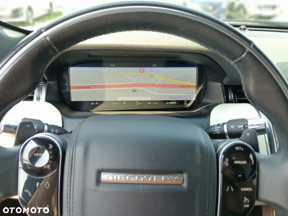 Land Rover Discovery Sport P300e R-Dynamic - 33