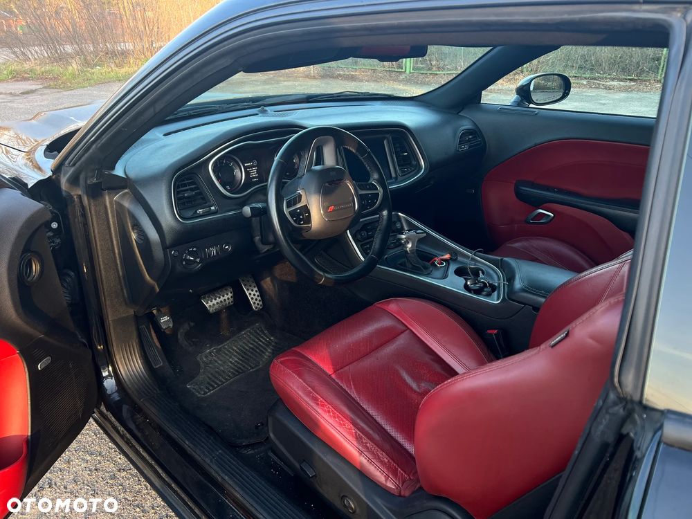 Dodge Challenger 3.6 SXT Plus - 12