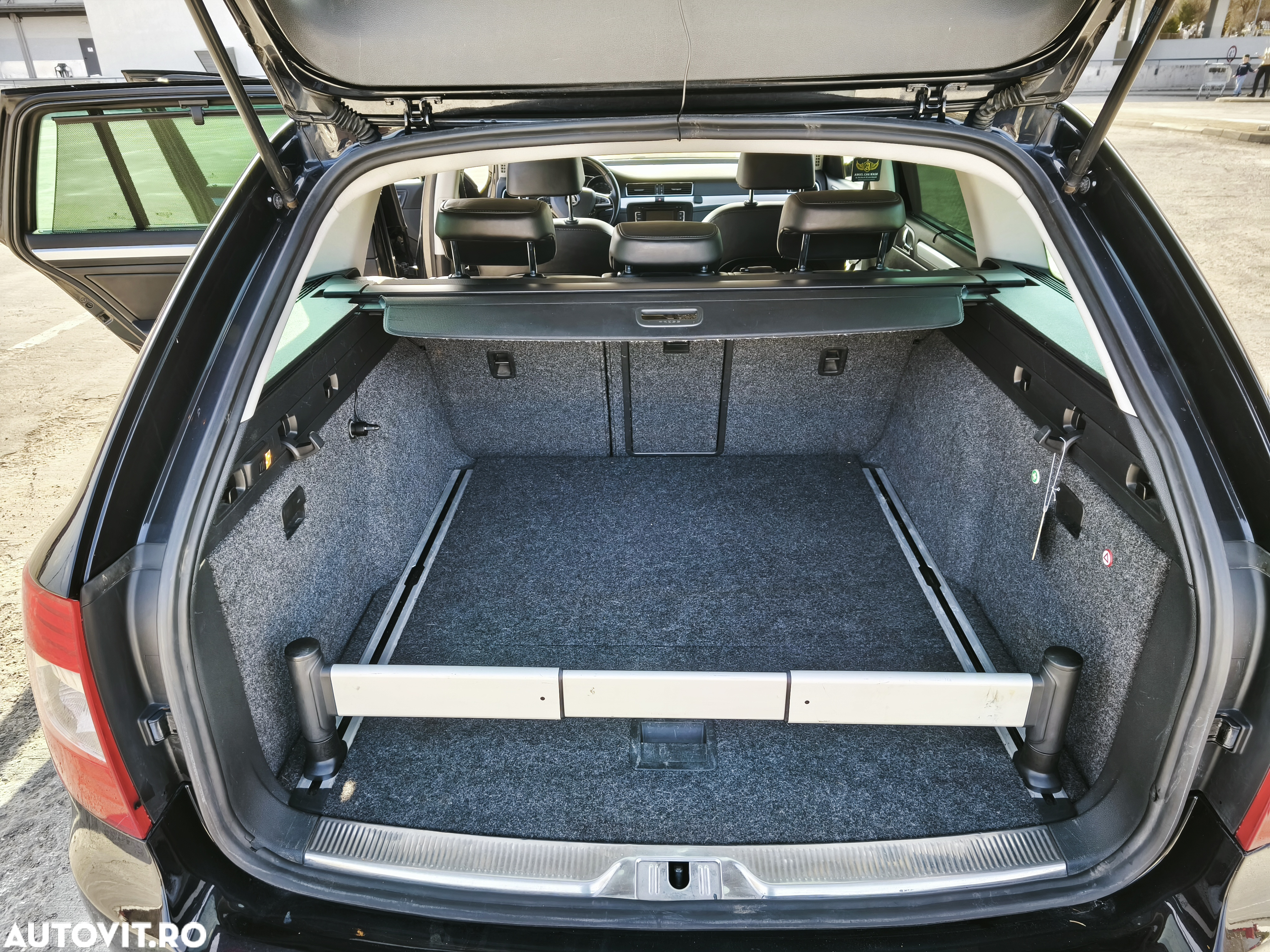 Skoda Superb 2.0 TDI Ambition - 13