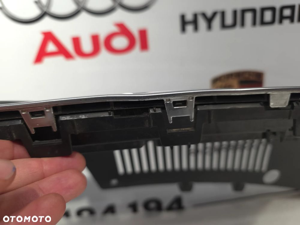 VW PASSAT CC 3C8 LIFT ZWYKŁY / R-LINE BARDZO ŁADNA ATRAPA / GRILL PRZEDNI PRZÓD W SATYNIE , NR 3C8853653A , NR AUKCJI GL851 - 21