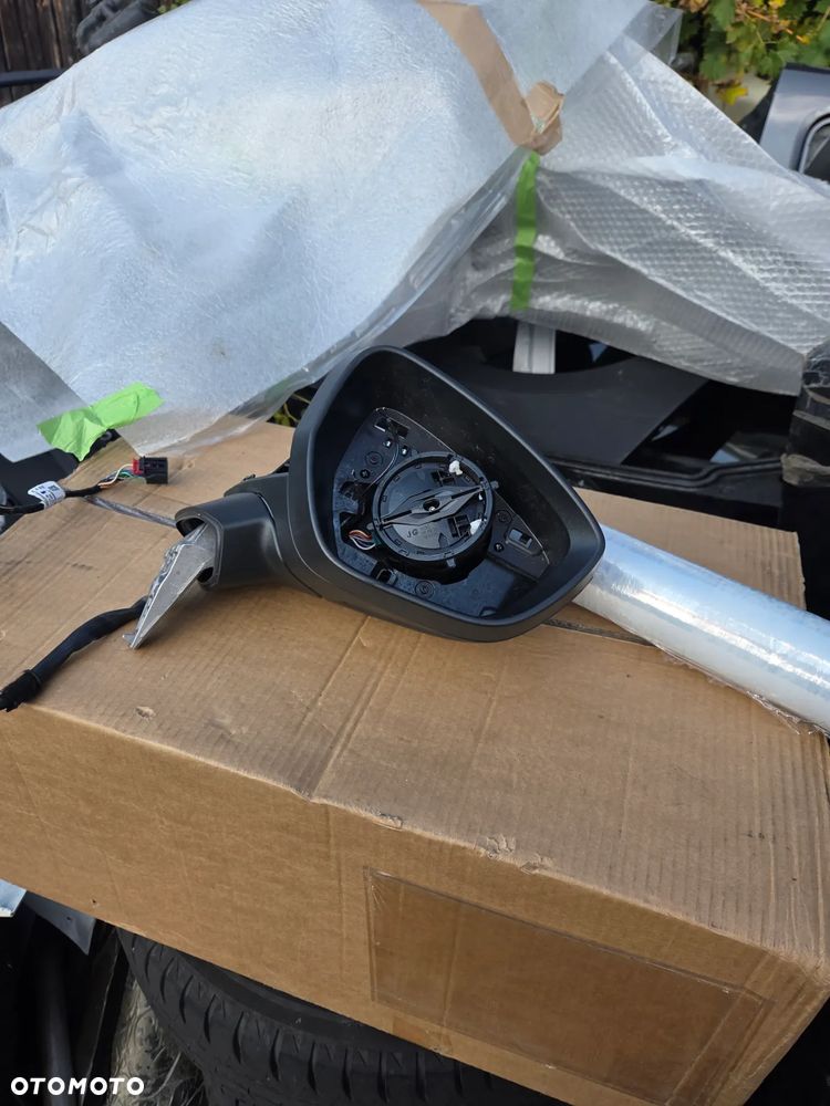 Lusterko prawe Audi A5 A-5 S5 III B10 8B1857410B 15 Pin - 10