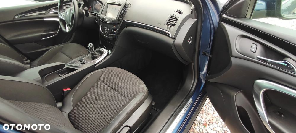 Opel Insignia - 35