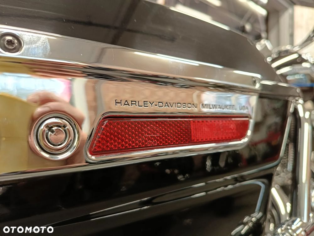 Harley-Davidson Touring Road King - 38