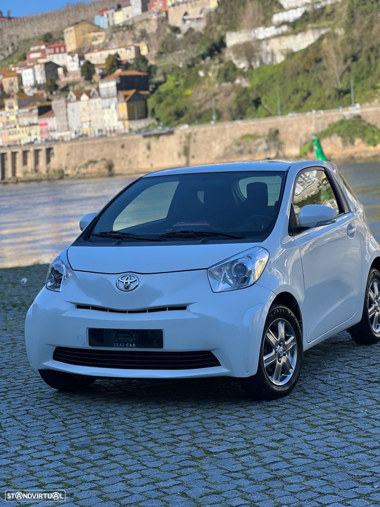 Toyota iQ 1.0 - 13