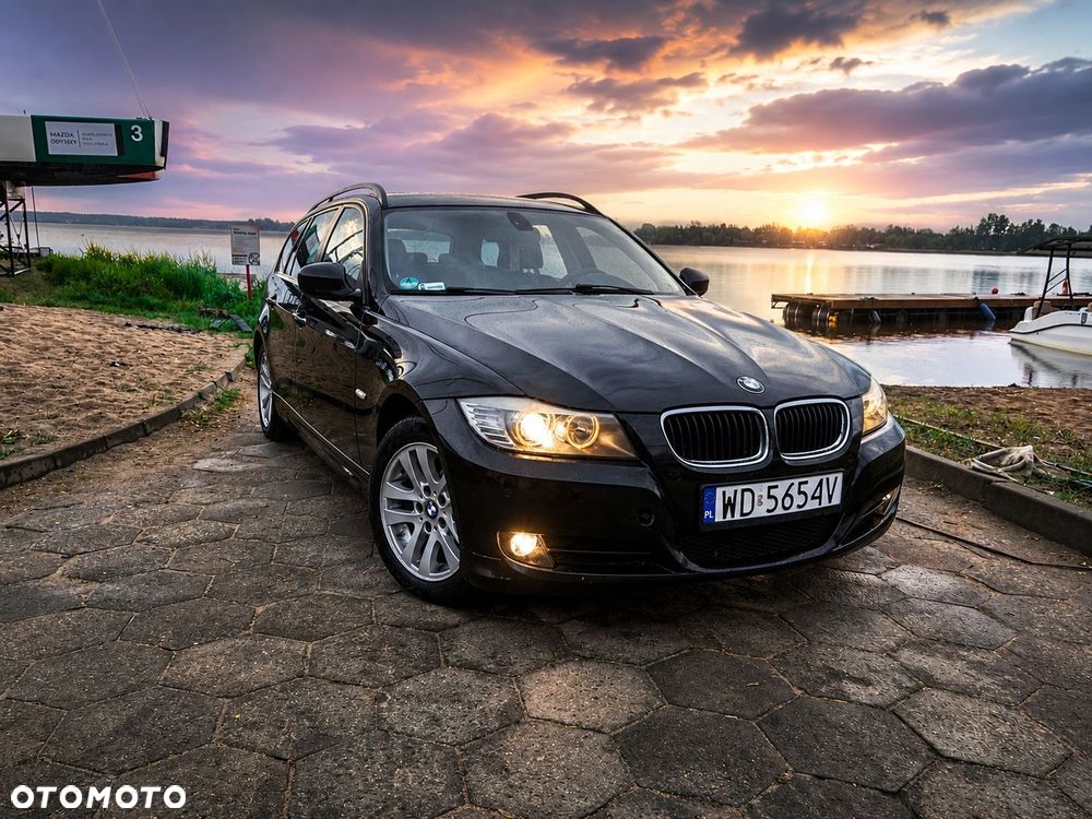 BMW Seria 3 318i - 1