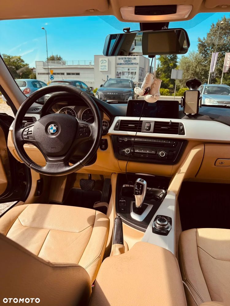 BMW Seria 3 318d - 9