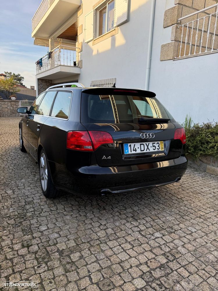 Audi A4 Avant 2.0 TDi S-line - 4