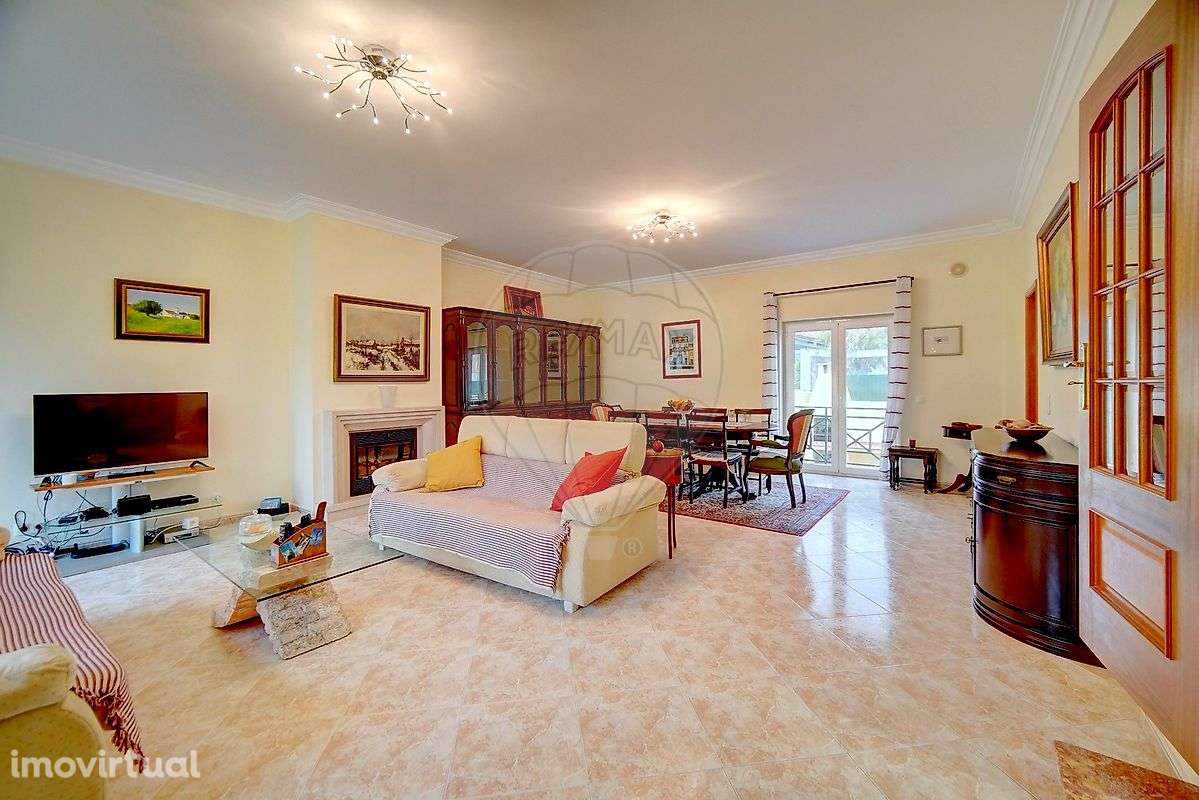 Moradia T5 para arrendamento - Grande imagem: 2/47