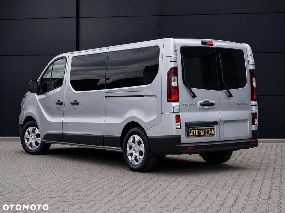 Renault Trafic 2.0 dCi EDC - 11