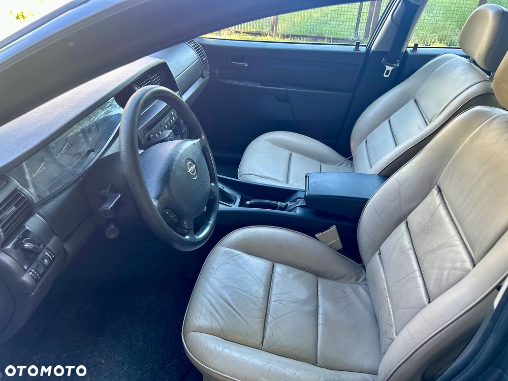 Opel Omega 2.2 Elegance - 8