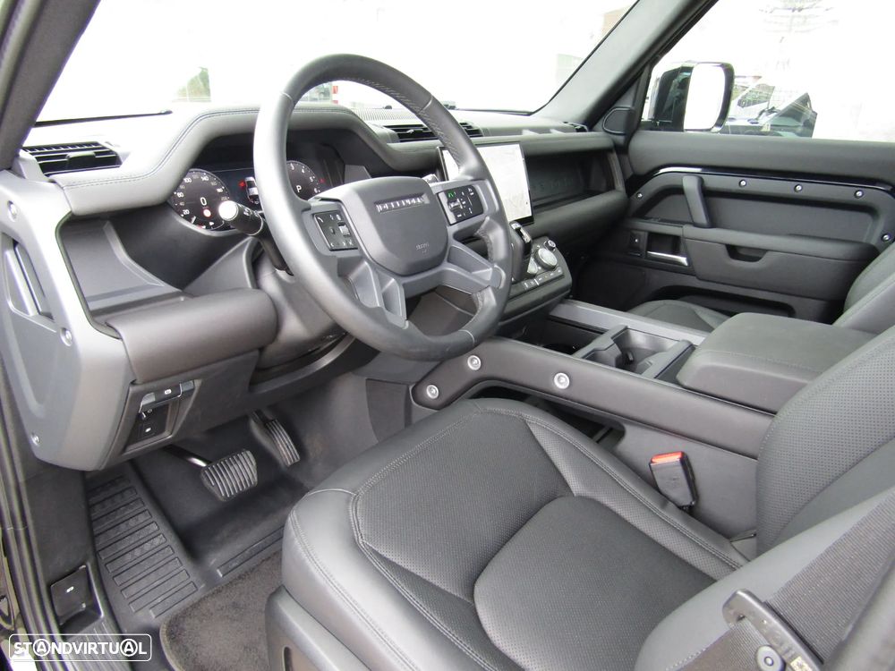 Land Rover Defender 2.0 P300e 110 AWD X-Dynamic SE - 19