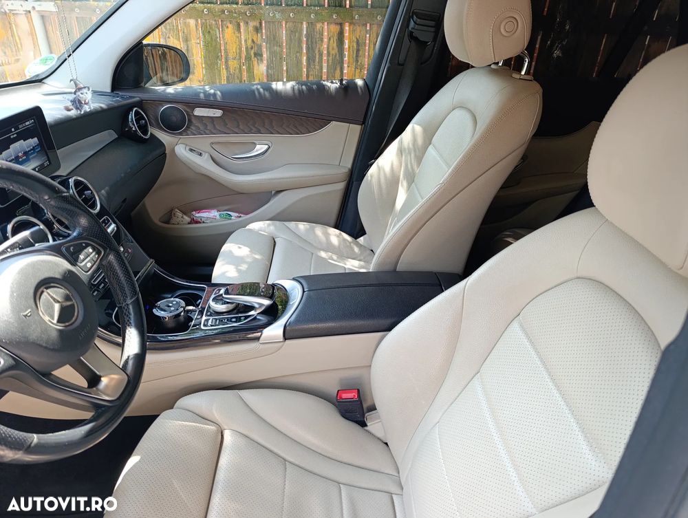 Mercedes-Benz GLC - 9