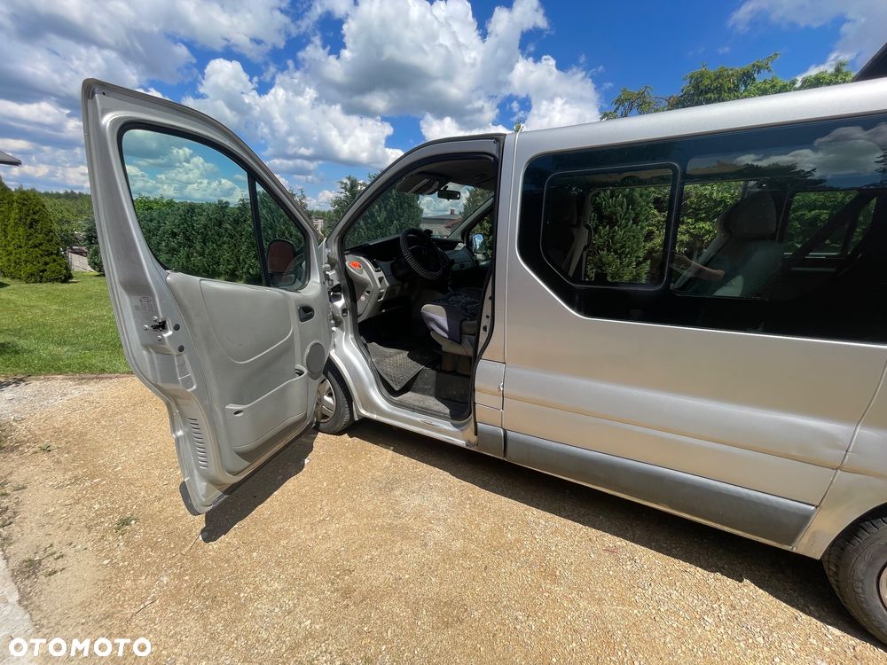 Opel Vivaro - 2