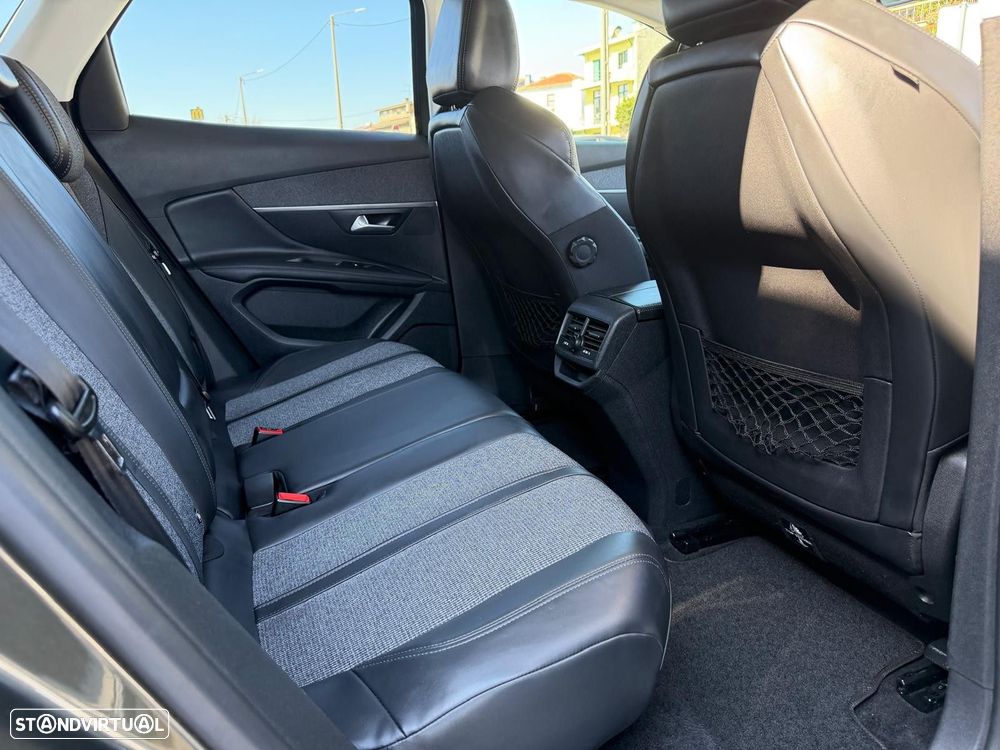 Peugeot 3008 1.5 BlueHDi Allure - 14