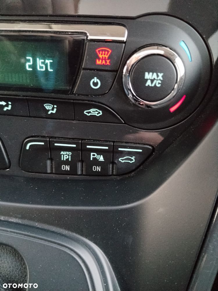 Ford Kuga - 18