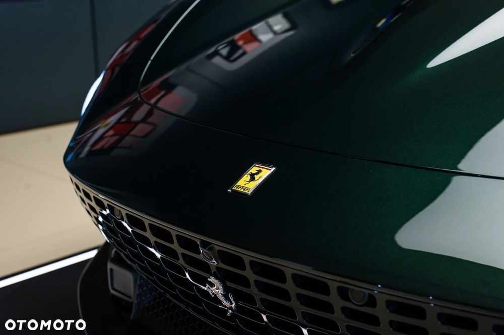 Ferrari Roma Spider - 14