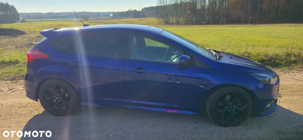 Ford Focus 2.0 EcoBoost ST-2 - 4