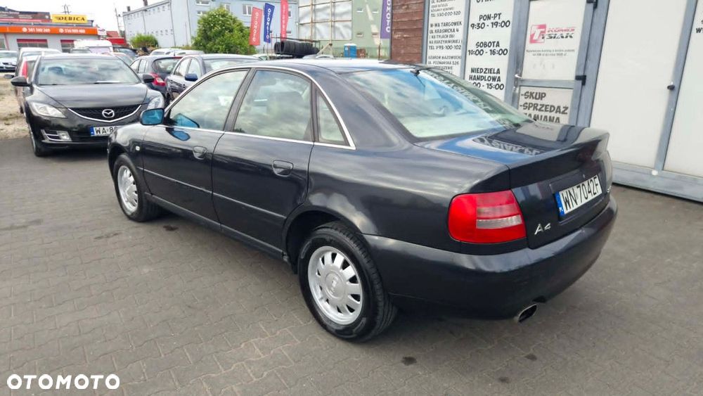 Audi A4 Limousine - 2