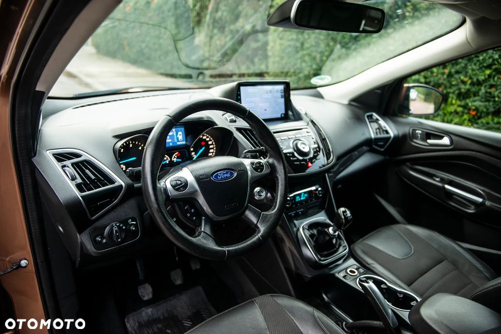Ford Kuga 2.0 TDCi 4x4 Titanium - 19