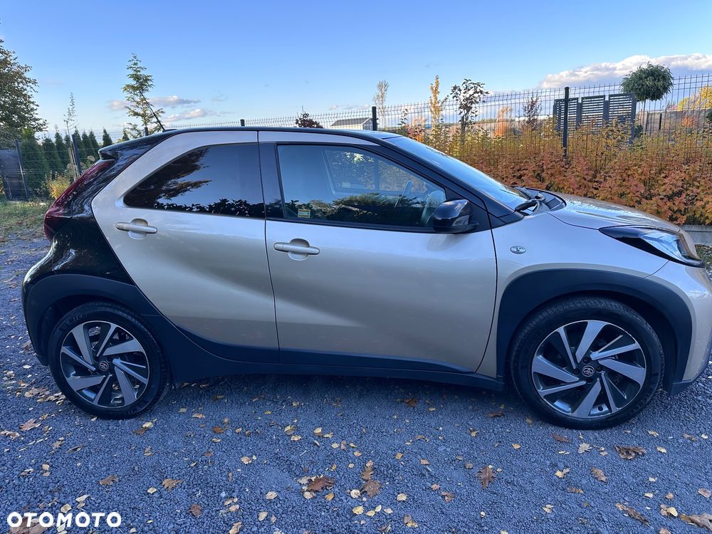 Toyota Aygo X 1.0 VVT-i Executive CVT - 5