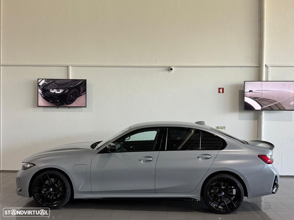 BMW 330 e Pack M Auto - 10